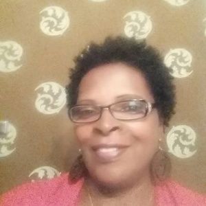 Meet your Posher, Connie